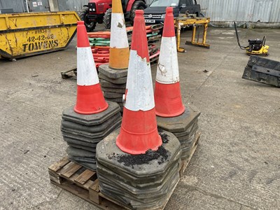 Lot 578 - Road Cones & Pedestrian Barriers