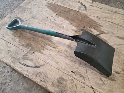 Lot 43 - Marksman Shovel