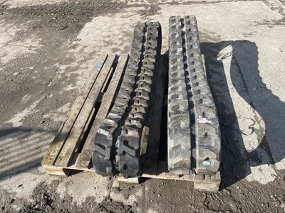 Lot 633 - Rubber Tracks