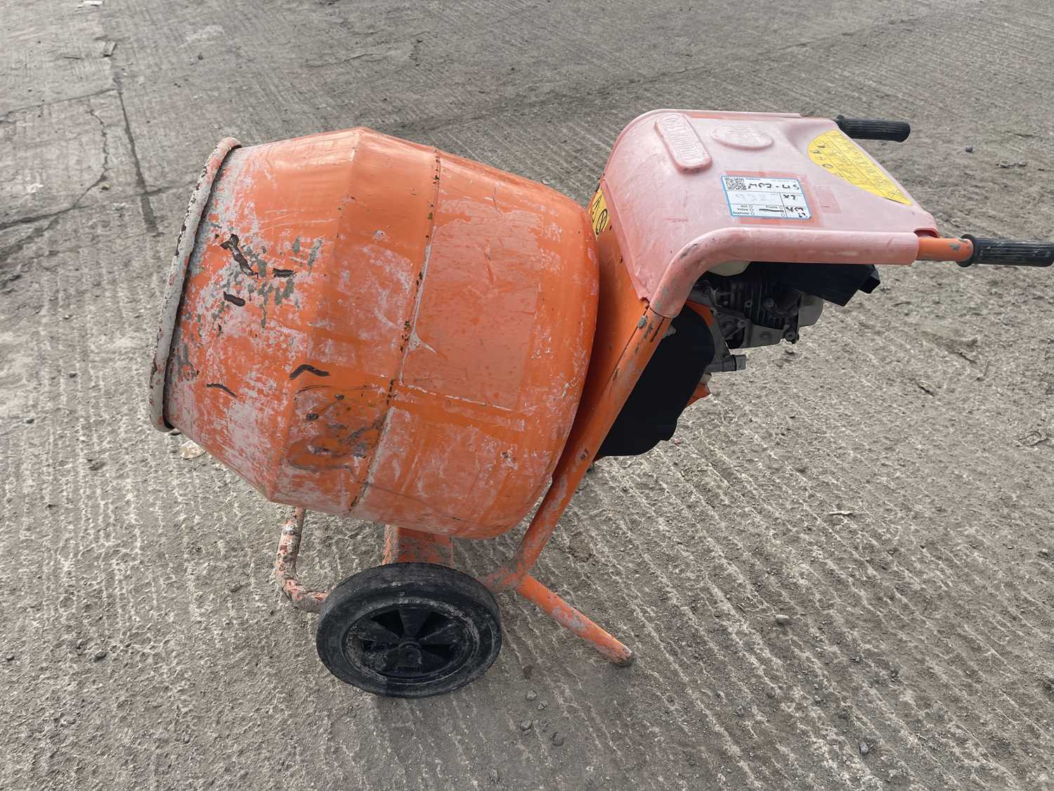 Lot 426 2018 Belle Minimix 150 Petrol Cement Mixer,