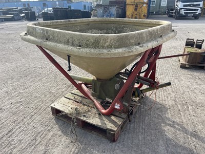 Lot 168 - Vicon PTO Driven Fertiliser Spinner to suit 3 Point Linkage