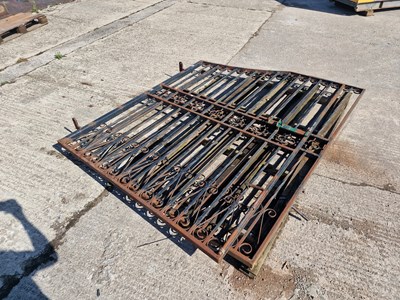 Lot 610 - Pair of Driveway Gates (3.5m)