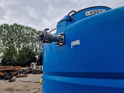 Lot 422 - Enduramaxx 8,000 Litre Static Plastic Water Bowser