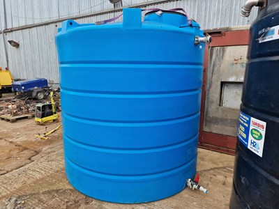 Lot 422 - Enduramaxx 8,000 Litre Static Plastic Water Bowser