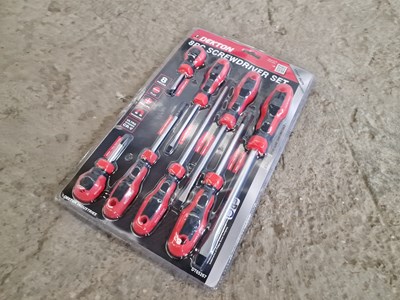 Lot 53 - Dexton CR-V 8Pcs Screwdriver Set