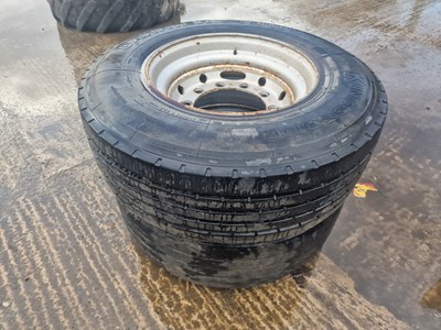 Lot 429 - 385/65R22.5 Tyre & 10 Stud Rim (2 of)