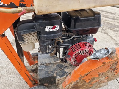 Lot 492 - Clipper CS450 Petrol Road Saw, Honda Engine