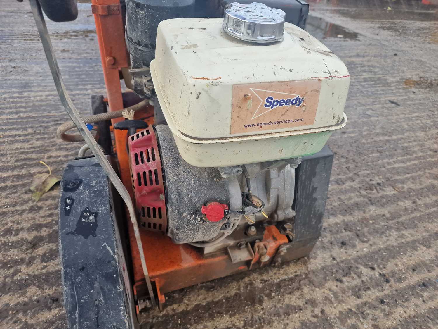 Lot 346 - 2012 Husqvarna FS400LV Petrol Road Saw,