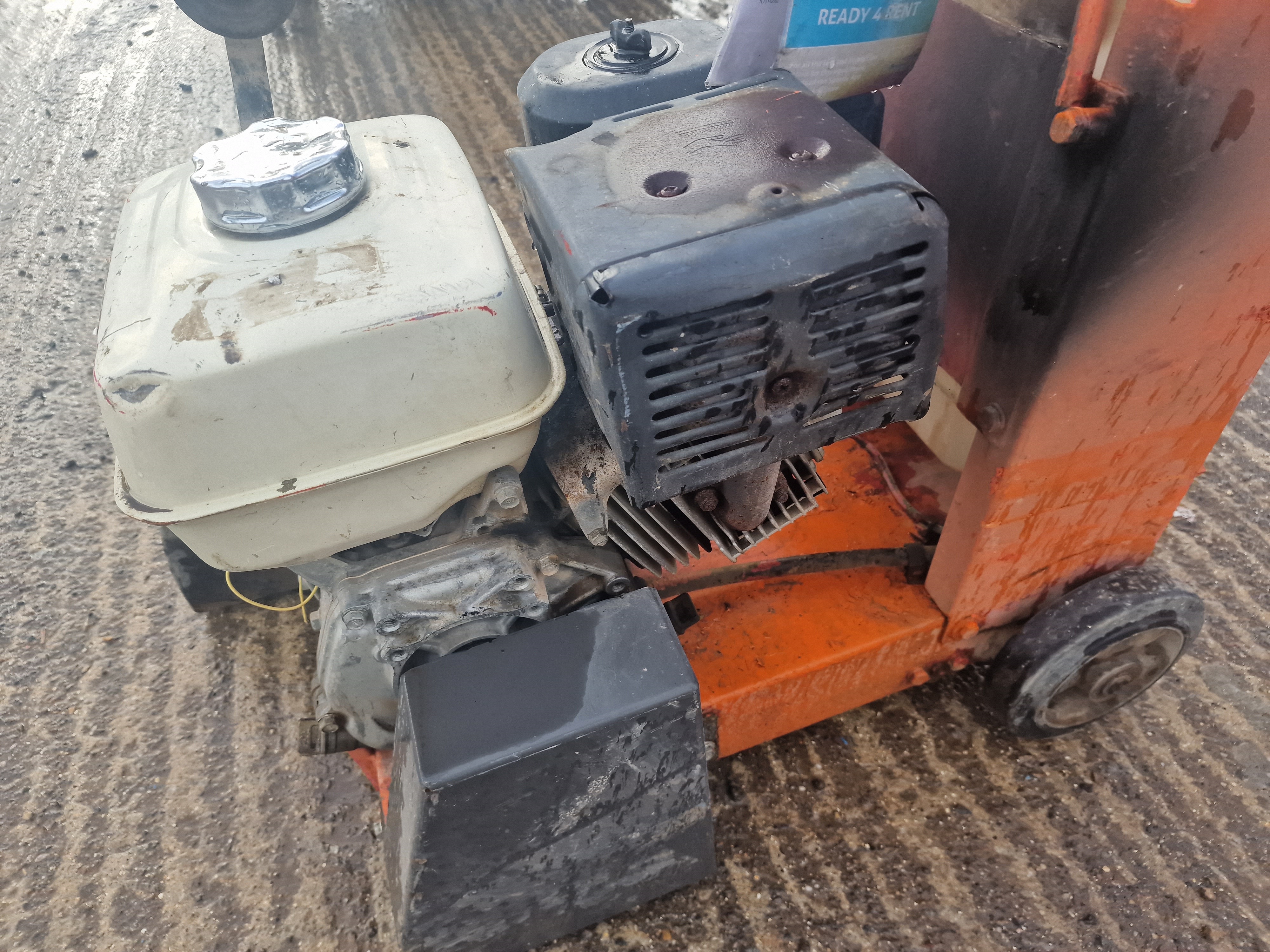 Lot 346 - 2012 Husqvarna FS400LV Petrol Road Saw,