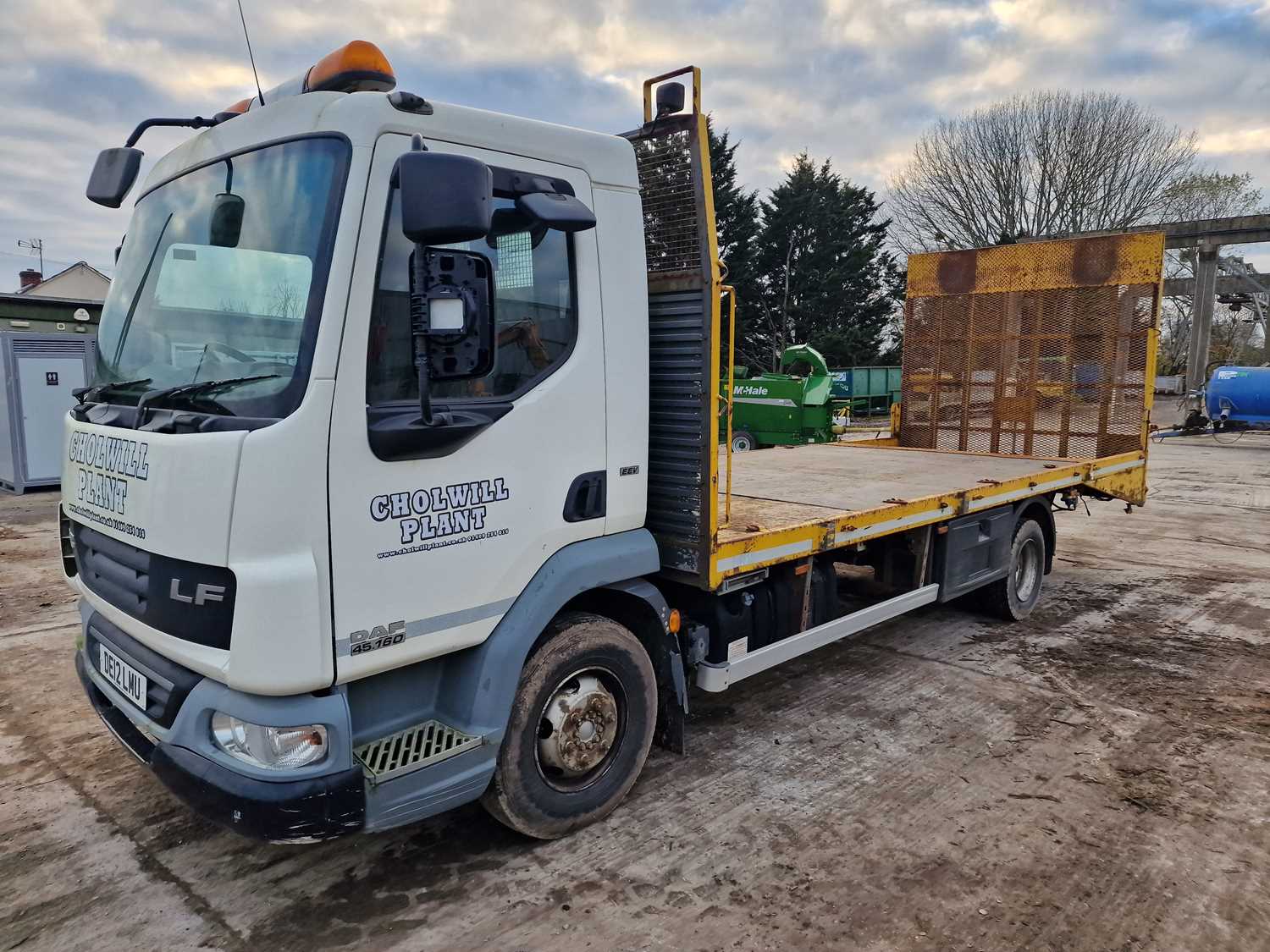Lot 150 DAF LF45 160 4x2 Beavertail Plant Lorry lot-150-daf-lf45-160-4x2-beavertail-plant-lorry