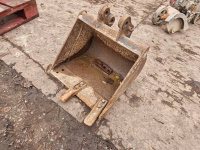 Lot 524 - JCB 18" Digging Bucket 25mm Pin to suit Mini Excavator