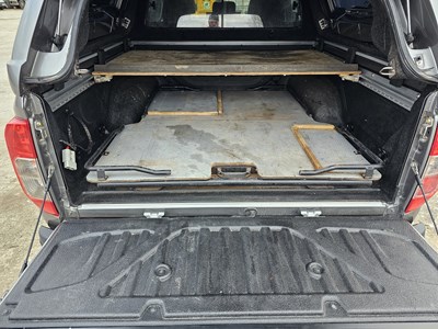 Lot 140 - 2021 Nissan Navara 4WD Crew Cab Pick Up, Auto, Sat Nav, 360 Camera, Parking Sensors, Full Leather, Heated Electric Seats, Bluetooth, Cruise Control, Climate Control