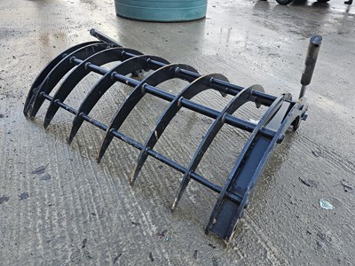 Lot 612 - Whites Hydraulic Grab to suit Loading Bucket