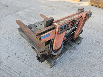 Lot 535 - Bolzoni BI220043 Fork Positioner Carriage & Forks to suit Forklift