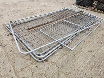 Lot 671 - Selection of Heras Fencing, Reinforcing Mesh and Gate