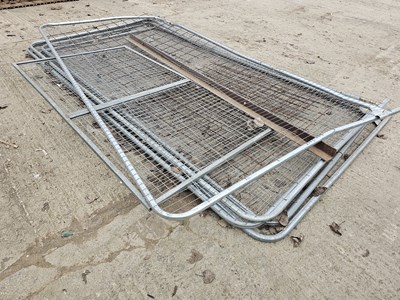 Lot 671 - Selection of Heras Fencing, Reinforcing Mesh and Gate