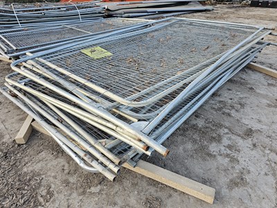 Lot 675 - Selection of Heras Fencing