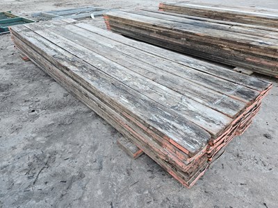 Lot 725 - Bundle of 13' Scaffolding Boards (50 of)