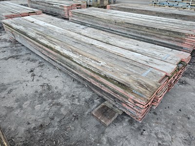 Lot 732 - Bundle of 13' Scaffolding Boards (50 of)