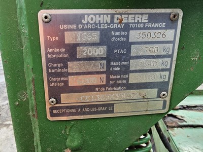 Lot 200 - 2000 John Deere 1365 PTO Driven Mower Conditioner