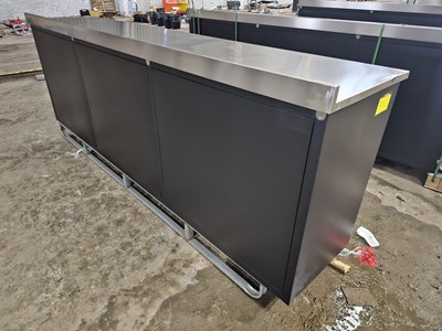 Lot 30 - Unused Steelman 10' Work Bench, 18 Drawers, 2 Cabinets