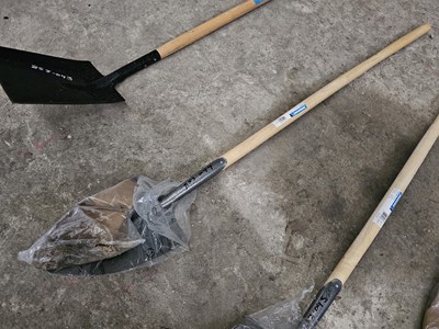 Lot 399 - Unused Silverline Irish Shovel