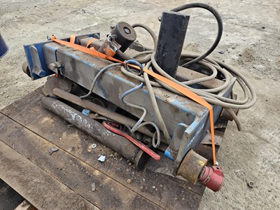 Lot 372 - Scope 20 Ton Air Operated Pit Jack