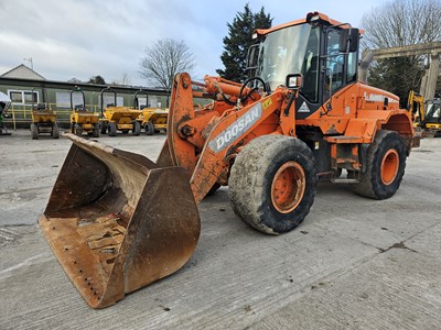 Lot 285 - 2015 Doosan DL250-3 Wheeled Loader, Reverse Camera, A/C