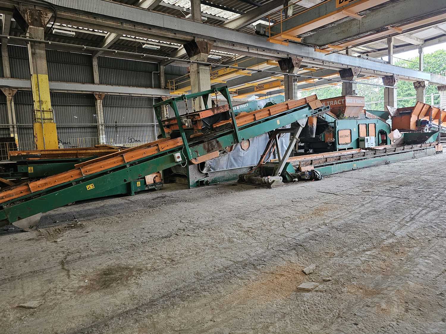Max X Tract Recycling Screening System, 2 Way Screener