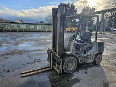 Lot Yale GDP30 3 Ton Diesel Forklift, 2 Stage Mast, Side Shift, Forks