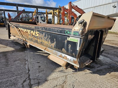 Lot 2015 Boweld Steel Tipper Body to suit 8x4 Lorry, Easy Sheet