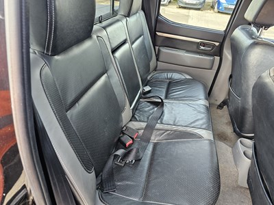 Lot 30 - 2010 Ford Ranger 5 Speed 4WD Crew Cab Pick Up, Parking Sensors, Full Leather, Heated Seats, A/C, Tow Bar, Bragan Fabric Cover (Tested 04/24)