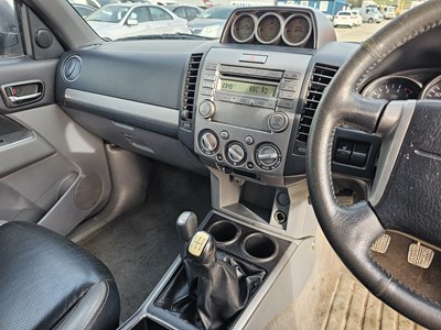 Lot 30 - 2010 Ford Ranger 5 Speed 4WD Crew Cab Pick Up, Parking Sensors, Full Leather, Heated Seats, A/C, Tow Bar, Bragan Fabric Cover (Tested 04/24)