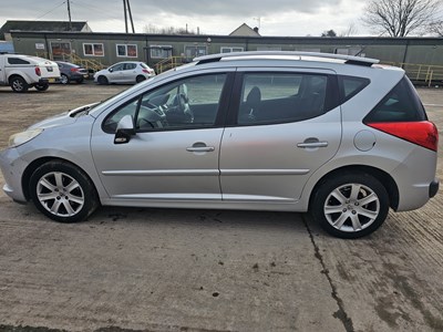 Lot 39 - 2008 Peugeot 307 SW Estate, Auto, Sat Nav, Parking Sensors, Panoramic Roof, Bluetooth, A/C (Reg. Docs. Available)
