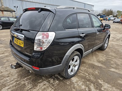 Lot 34 - 2010 Chevrolet Captiva LTZ, 7 Seater, Auto, Reverse Camera, Sat Nav, Full Leather, Heated Electric Seats, Bluetooth, Cruise Control, A/C (Reg. Docs. Available)