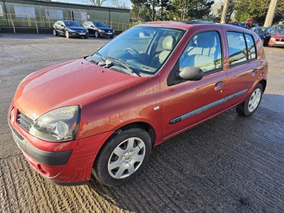 Lot 27 - 2005 Renault Clio 1.4, 5 Speed, A/C (Reg. Docs. Available, Tested 11/24)