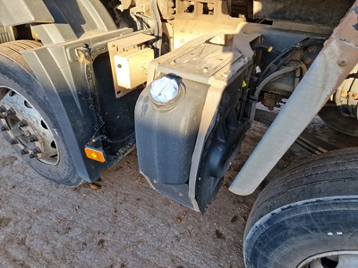 Lot 42 - Volvo FMX420 Euro6 8x4 Tipper Lorry, Boweld Body, Reverse Camera, Easy Sheet, Edbro Tipping Gear, Air Tail Gate Lock, Automatic Gear Box, A/C (Reg. Docs. Available, Tested 03/23)