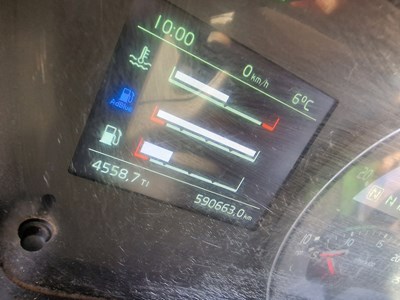 Lot 42 - Volvo FMX420 Euro6 8x4 Tipper Lorry, Boweld Body, Reverse Camera, Easy Sheet, Edbro Tipping Gear, Air Tail Gate Lock, Automatic Gear Box, A/C (Reg. Docs. Available, Tested 03/23)