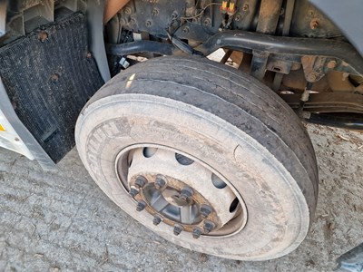 Lot 42 - Volvo FMX420 Euro6 8x4 Tipper Lorry, Boweld Body, Reverse Camera, Easy Sheet, Edbro Tipping Gear, Air Tail Gate Lock, Automatic Gear Box, A/C (Reg. Docs. Available, Tested 03/23)