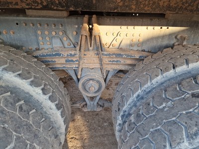 Lot 42 - Volvo FMX420 Euro6 8x4 Tipper Lorry, Boweld Body, Reverse Camera, Easy Sheet, Edbro Tipping Gear, Air Tail Gate Lock, Automatic Gear Box, A/C (Reg. Docs. Available, Tested 03/23)