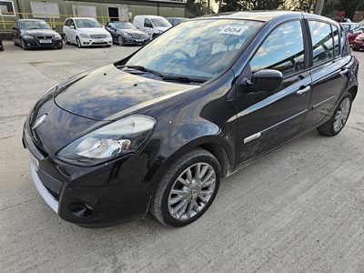 Lot 4 - 2011 Renault Clio dCi, 5 Speed, Sat Nav, Parking Sensors, Bluetooth, Cruise Control, A/C (Reg. Docs. Available, Tested 11/24)