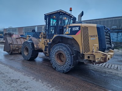 Lot 320 - CAT 950K Wheeled Loader, Ultra High Lift Boom, High Tip Bucket, WLI, Reverse Camera, Auto Lube, A/C