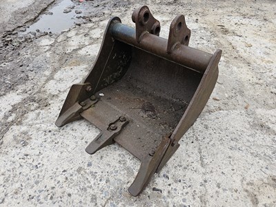 Lot 18" Digging Bucket 30mm Pin to suit Mini Excavator