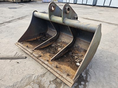 Lot Unused 72" Grading Bucket 80mm Pin to suit 20 Ton Excavator