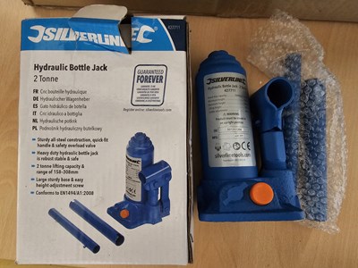 Lot Unused Silverline 2 Ton Hydraulic Bottle Jack (2 of)