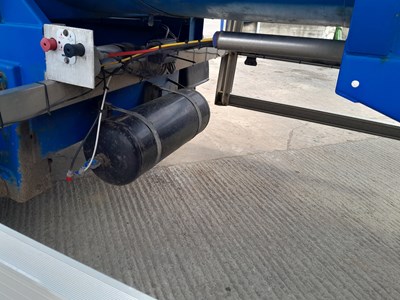 Lot Crane Fruehauf 30,000 Litre Stainless Steel Tri Axle Tanker Trailer