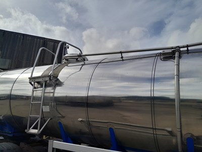 Lot Crane Fruehauf 30,000 Litre Stainless Steel Tri Axle Tanker Trailer