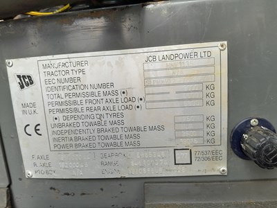 Lot JCB Fastrac 1135 4WD Tractor, Front & Rear Suspension, Air Brakes, 4 Spool Valves, A/C