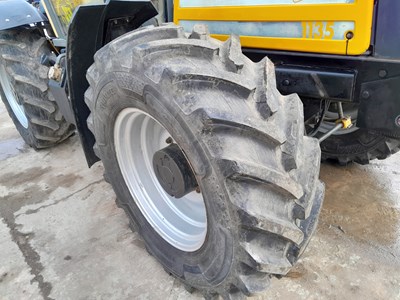 Lot JCB Fastrac 1135 4WD Tractor, Front & Rear Suspension, Air Brakes, 4 Spool Valves, A/C