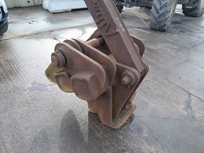 Lot 618 - Manual Pulverizer 80mm Pin to suit 20 Ton Excavator